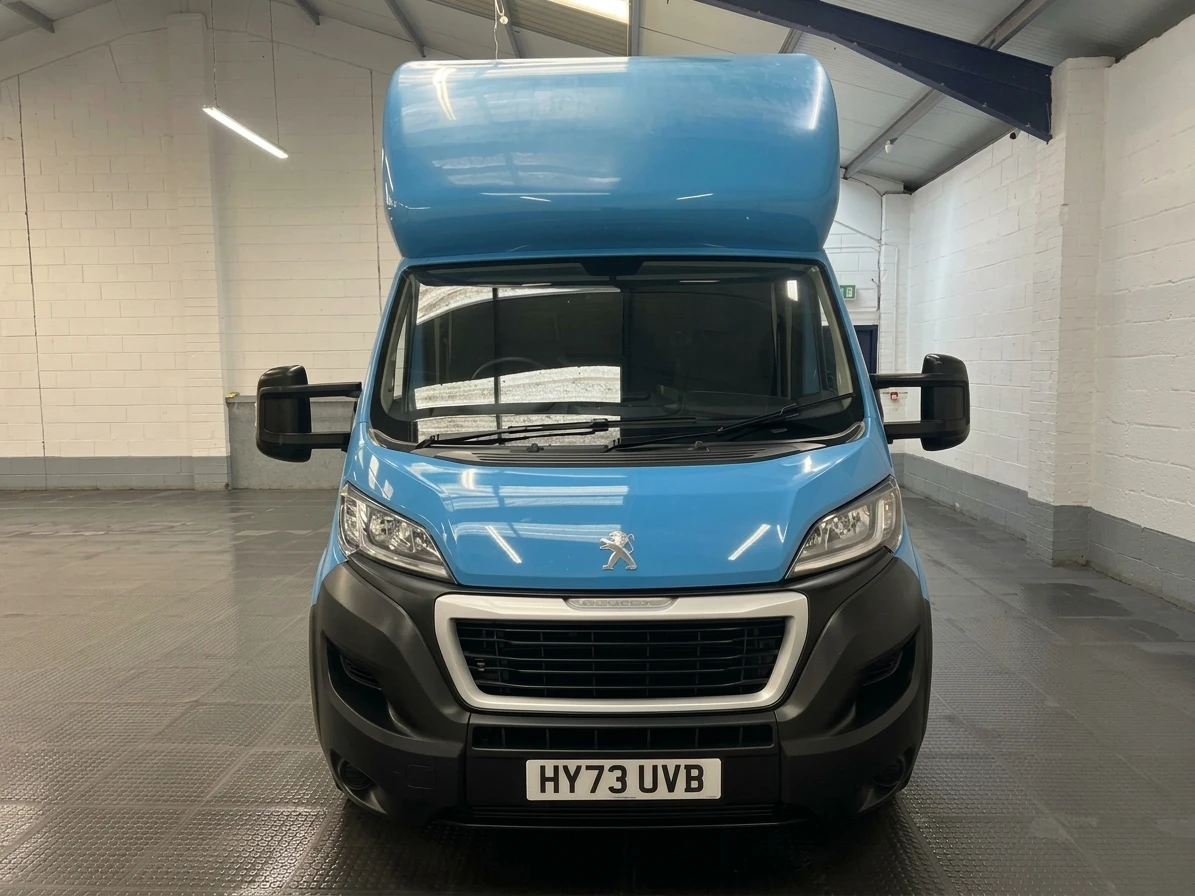 2023 Peugeot Boxer Luton Low Loader Van — front view