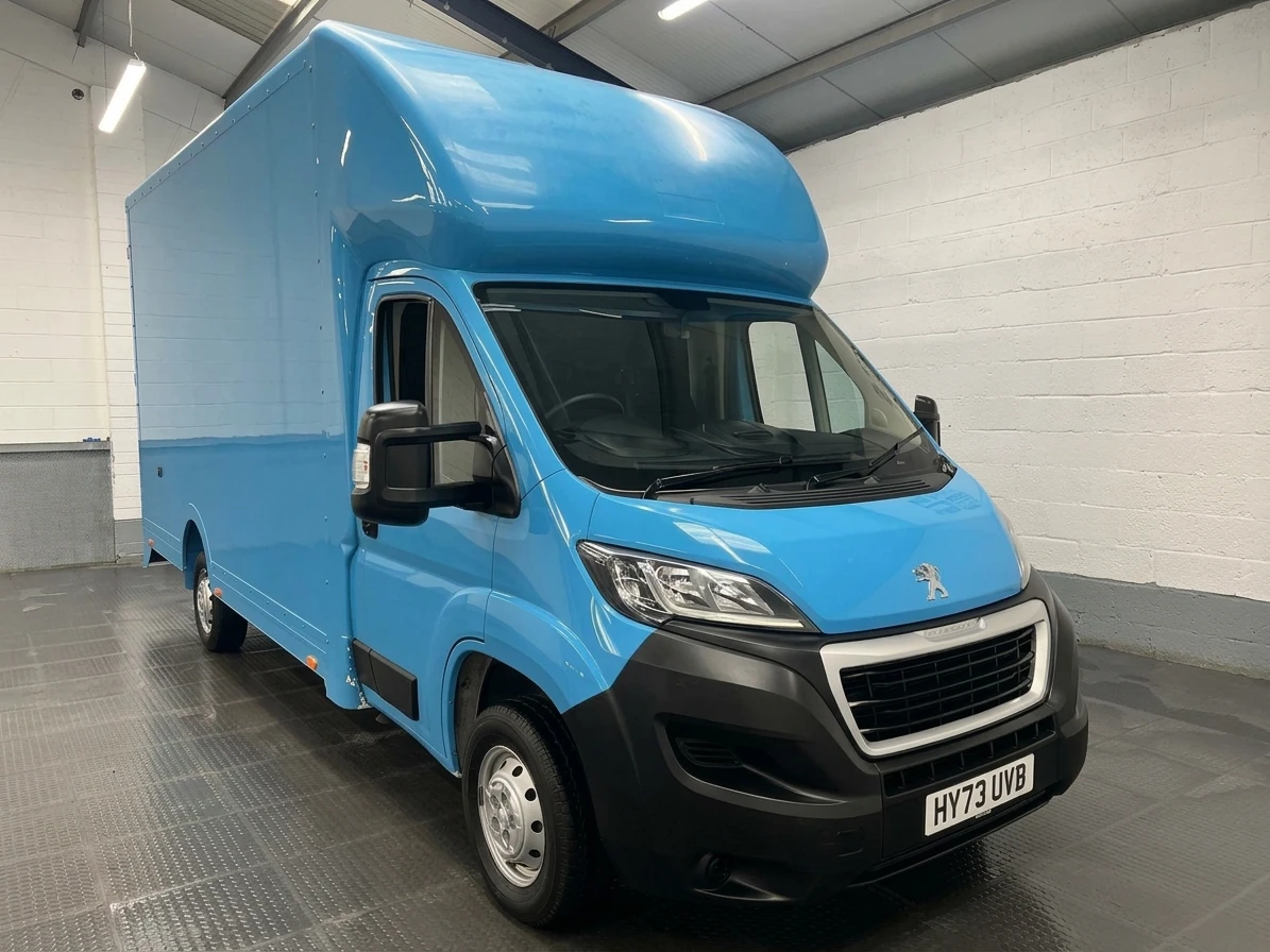 2023 Peugeot Boxer Luton Low Loader Van — front three-quarter view
