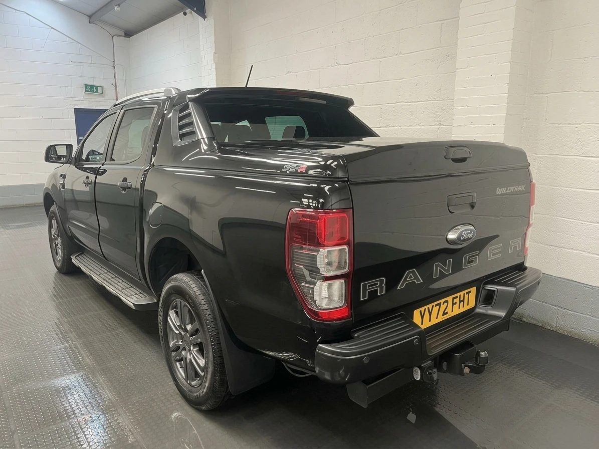 2022 Ford Ranger Double Cab PickUp Van — rear three-quarter view
