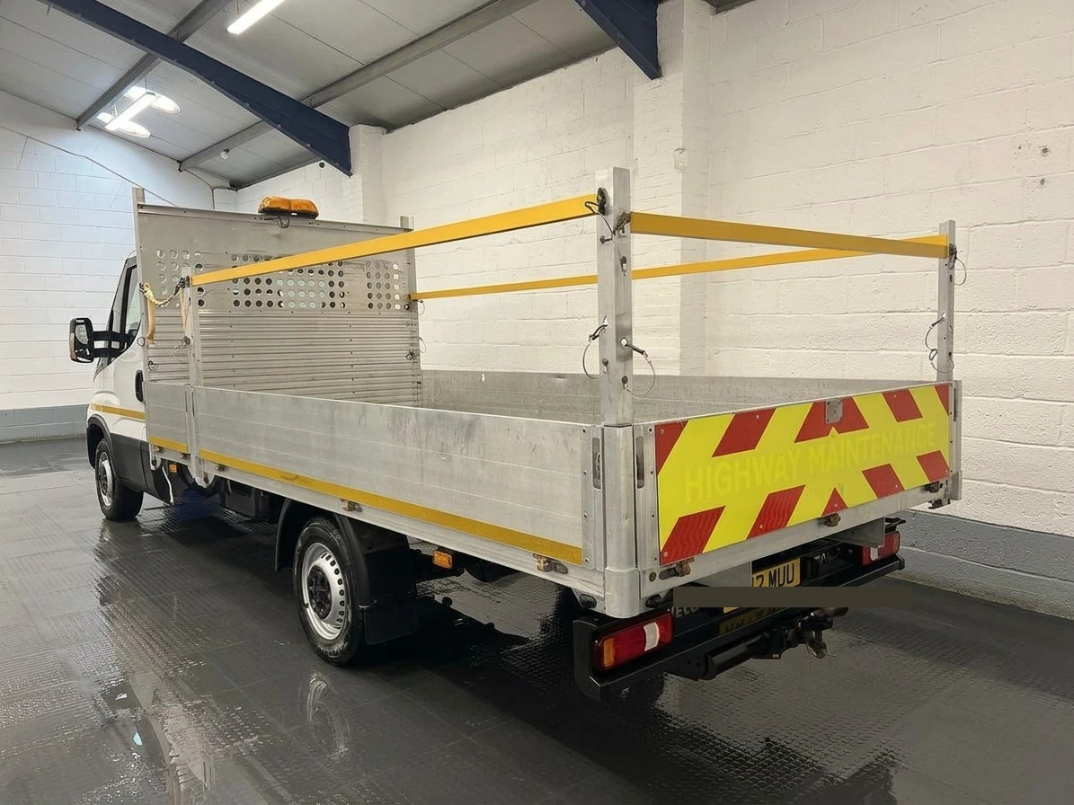 2023 Iveco Daily Dropside Van — rear three-quarter view