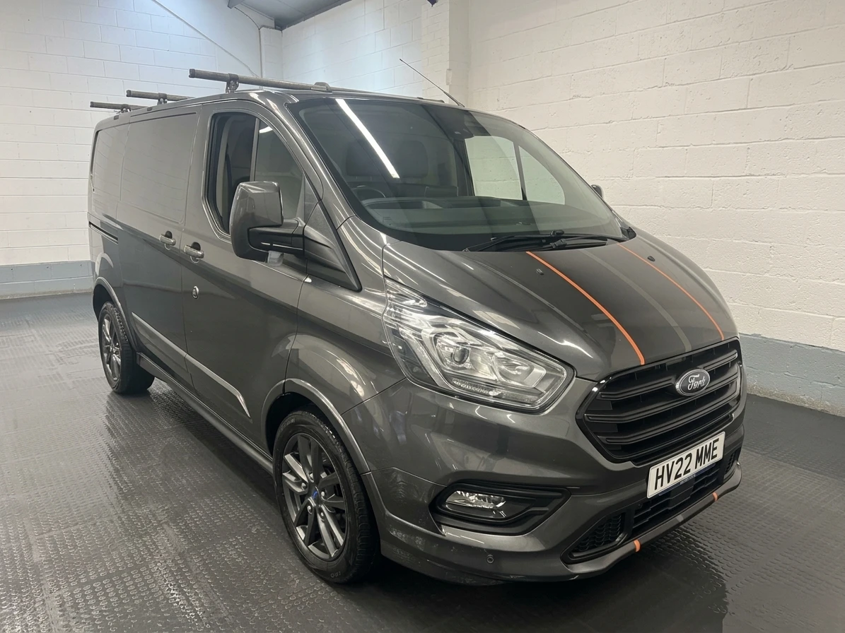 2022 Ford Transit Custom Panel Van — front three-quarter view