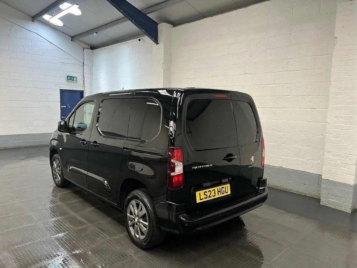 2023 Peugeot Partner Panel Van — rear three-quarter view