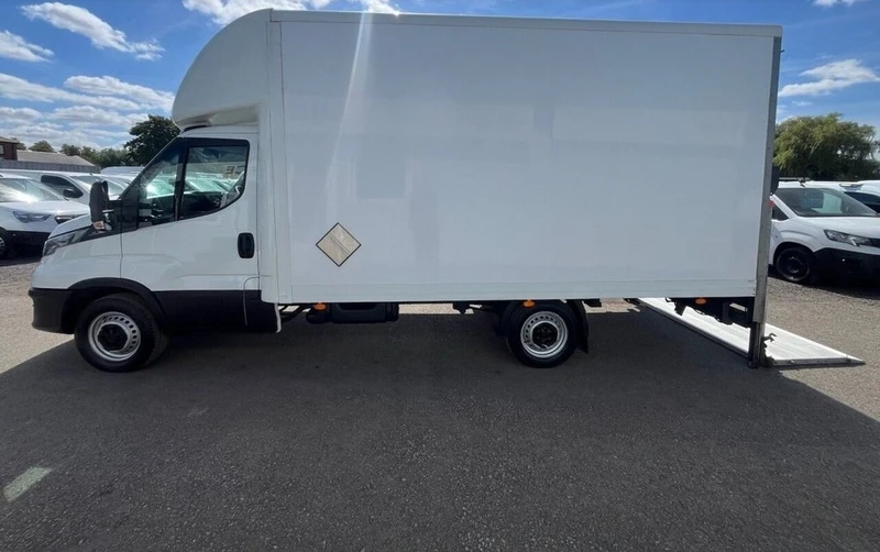 2024 Iveco Daily Luton Box Van — side view