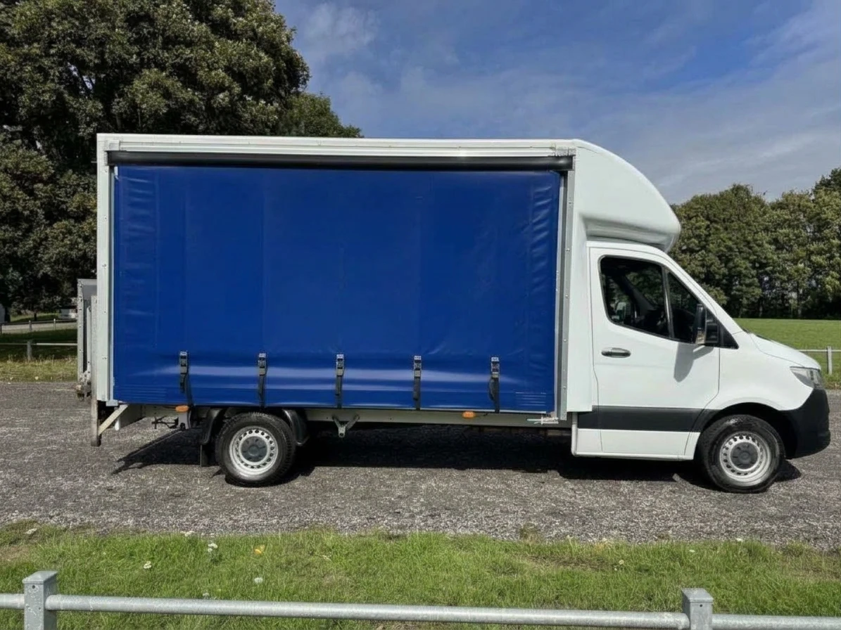 2020 Mercedes-Benz Sprinter CurtainSider Van — side view