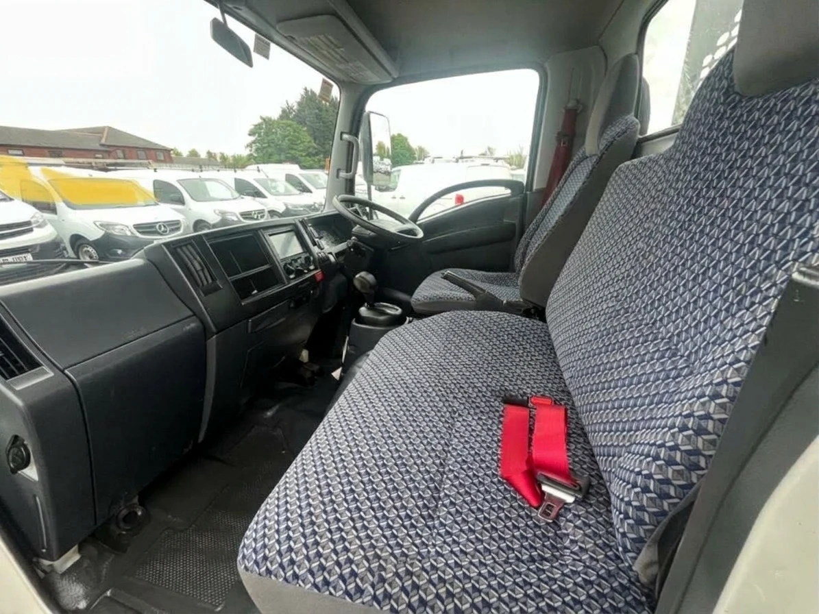 2023 Isuzu Grafter Tipper Van — cab interior
