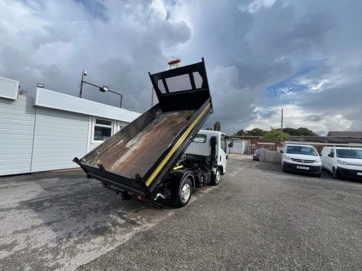 2023 Isuzu Grafter Tipper Van — rear three-quarter view