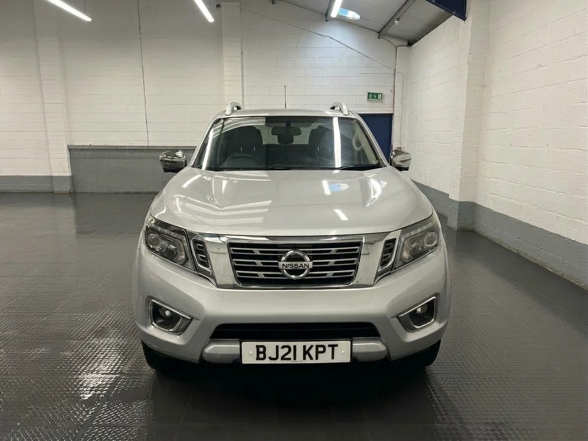 2021 Nissan Navara Double Cab PickUp Van — front view
