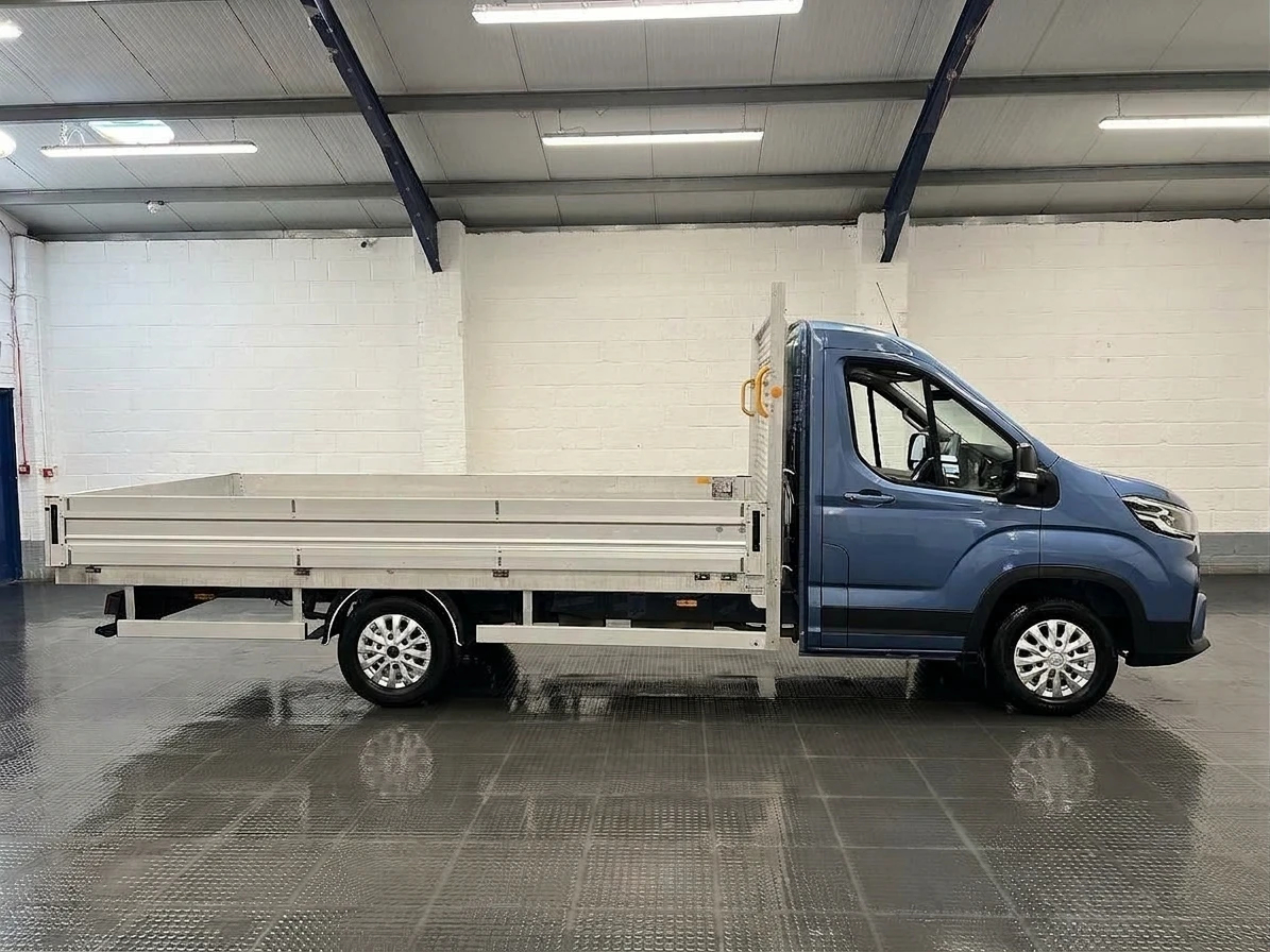 2023 Maxus Deliver 9 Dropside Van — side view