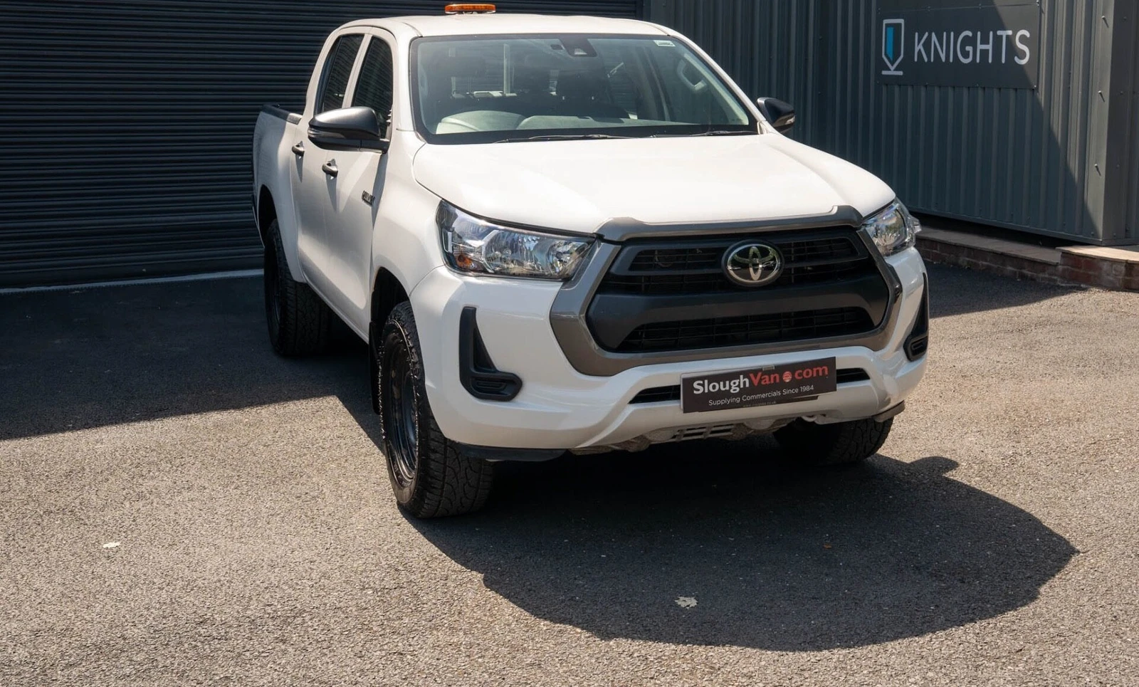 2022 Toyota Hilux Double Cab PickUp Van — front three-quarter view