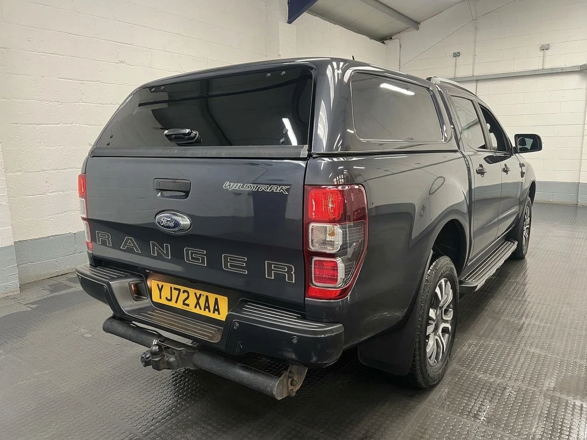 2022 Ford Ranger Double Cab PickUp Van — rear three-quarter view
