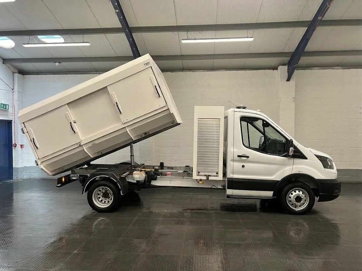 2020 Ford Transit Tipper Van — side view