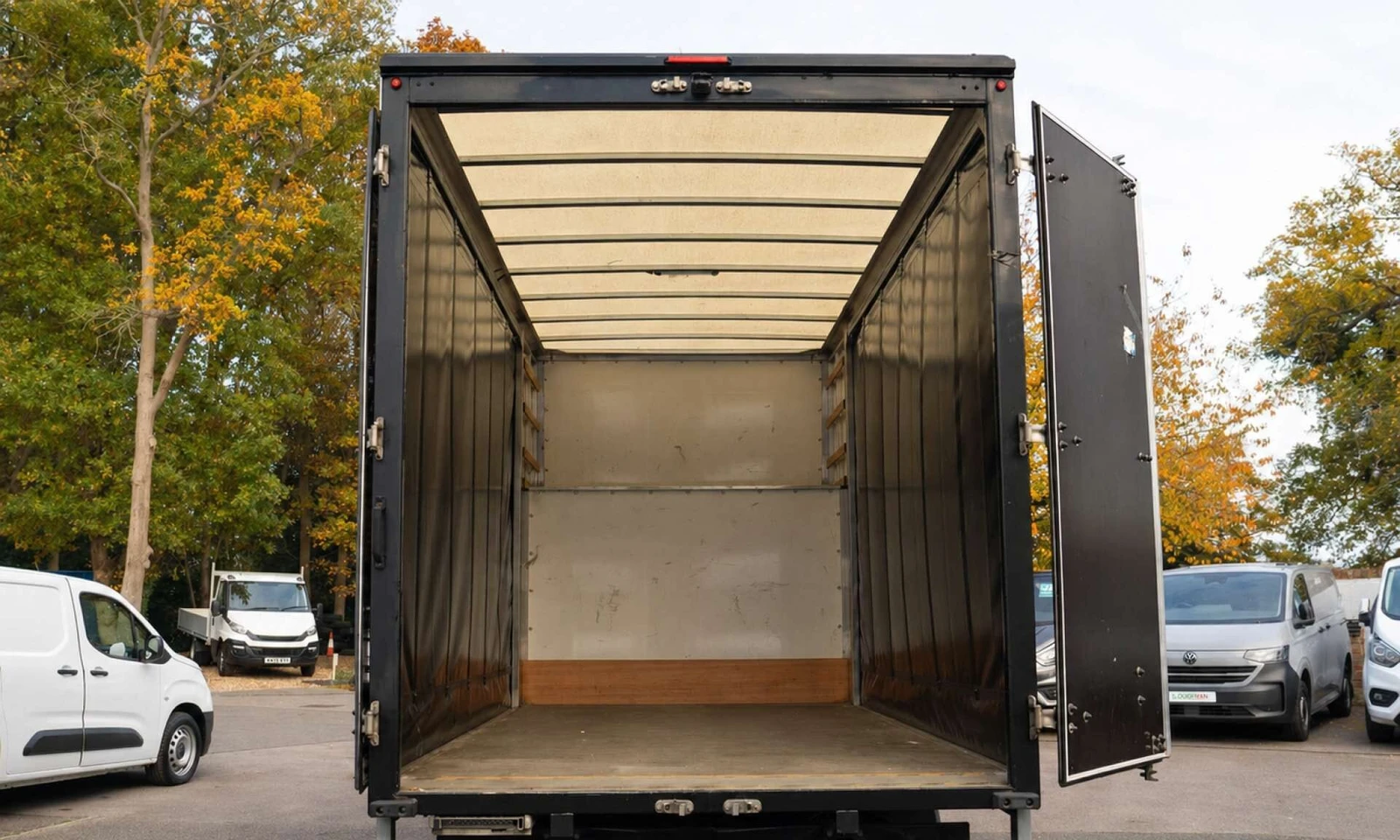 2022 MAN TGE CurtainSider Van — rear view