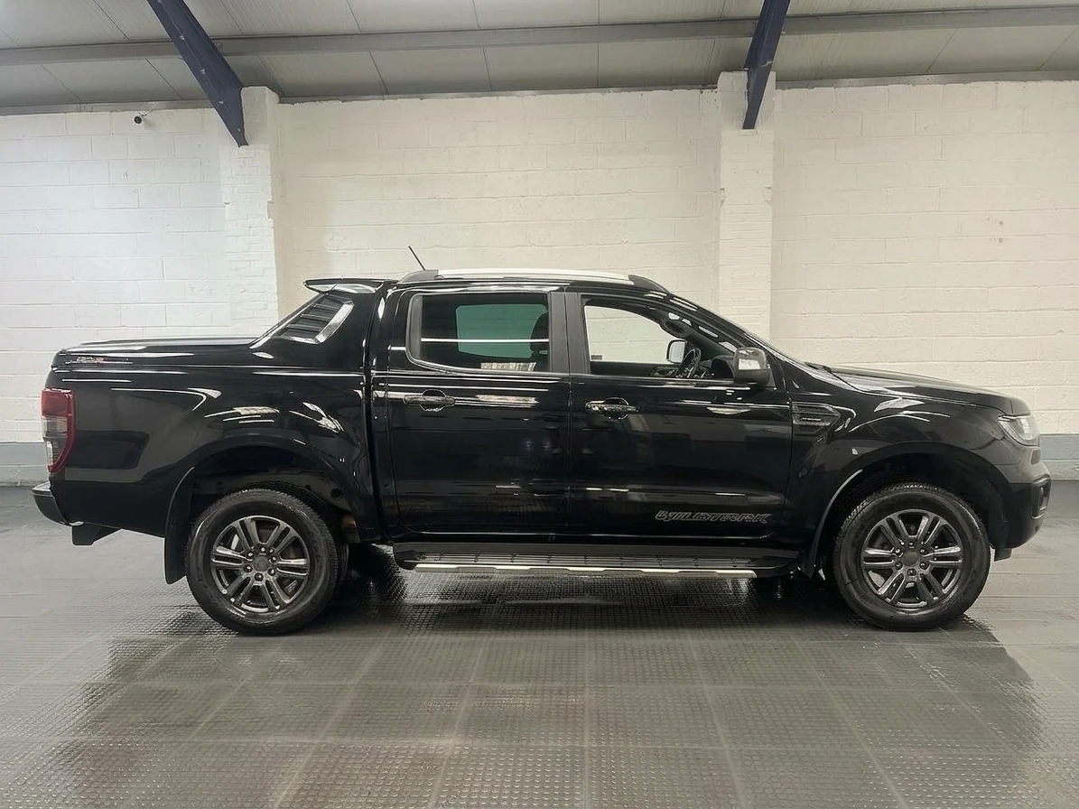 2022 Ford Ranger Double Cab PickUp Van — side view