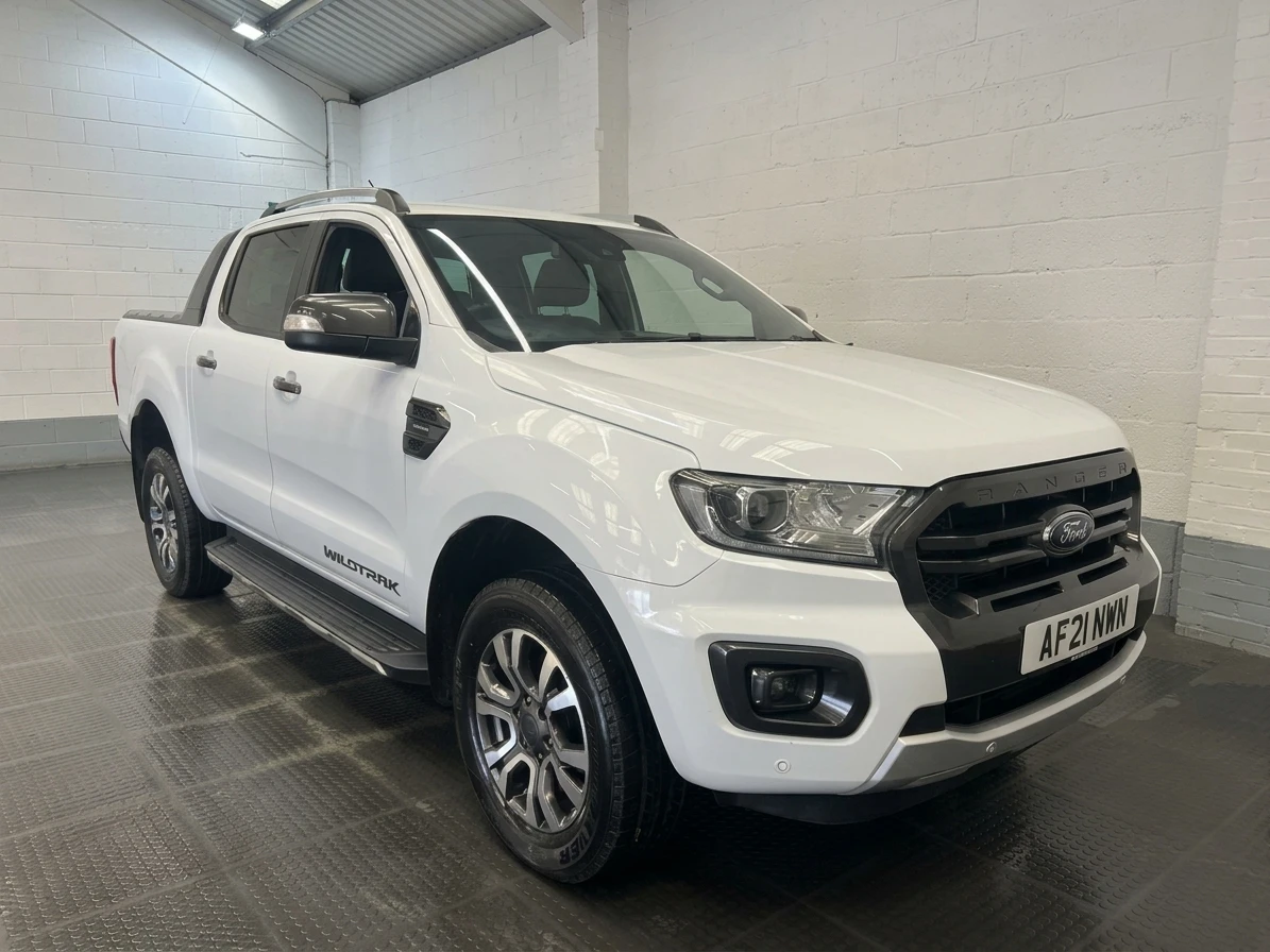 2021 Ford Ranger Double Cab PickUp Van — front three-quarter view