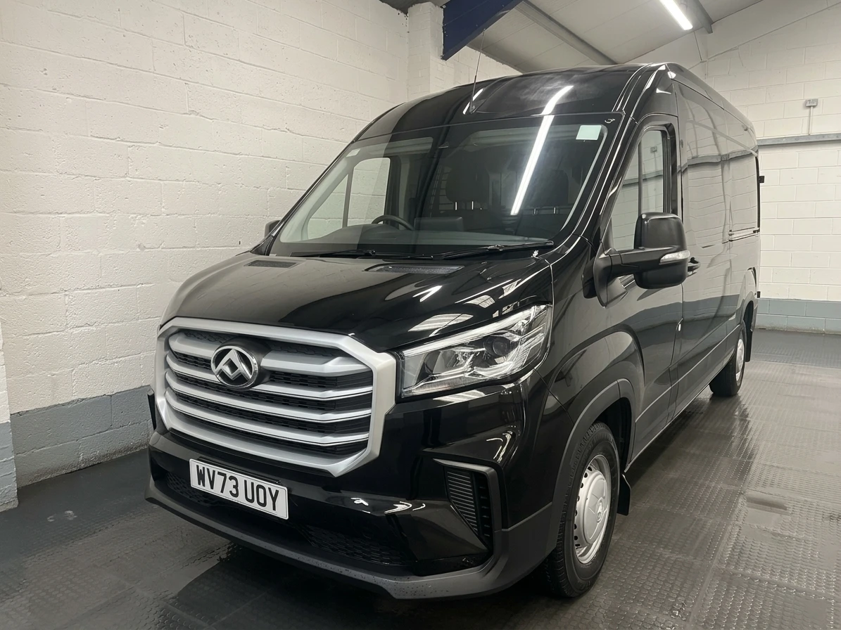 2023 Maxus Deliver 9 High Roof Panel Van — front three-quarter view