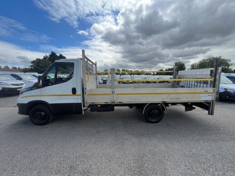 2023 Iveco Daily Dropside Van — side view