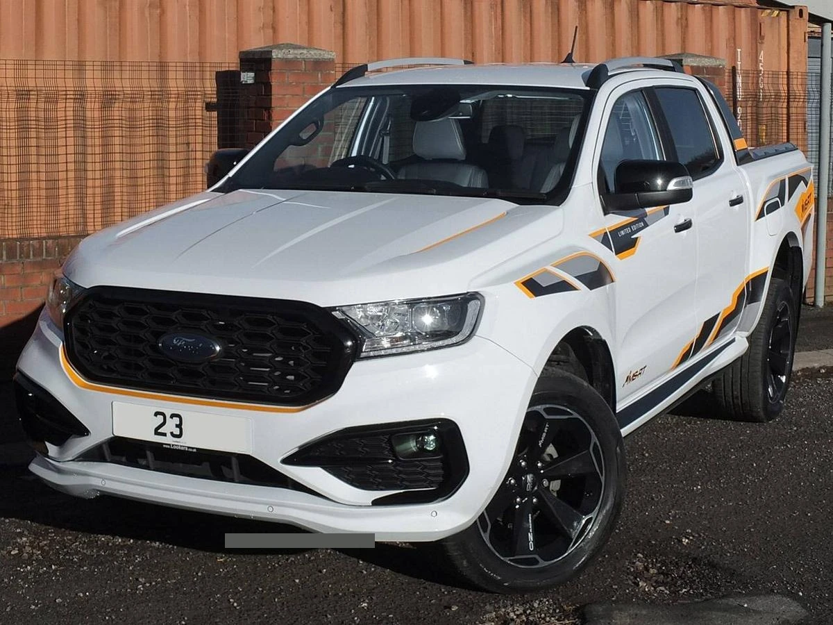 2023 Ford Ranger Double Cab PickUp Van — front three-quarter view