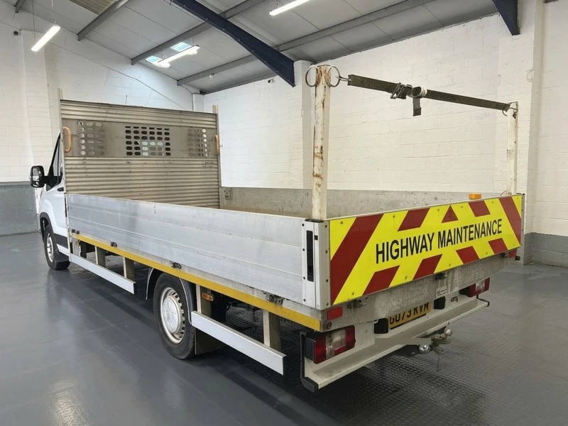 2023 Maxus Deliver 9 Dropside Van — side view
