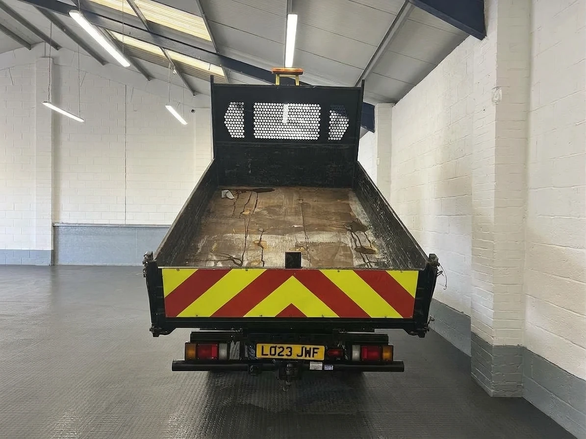 2023 Isuzu Grafter Tipper Van — rear view