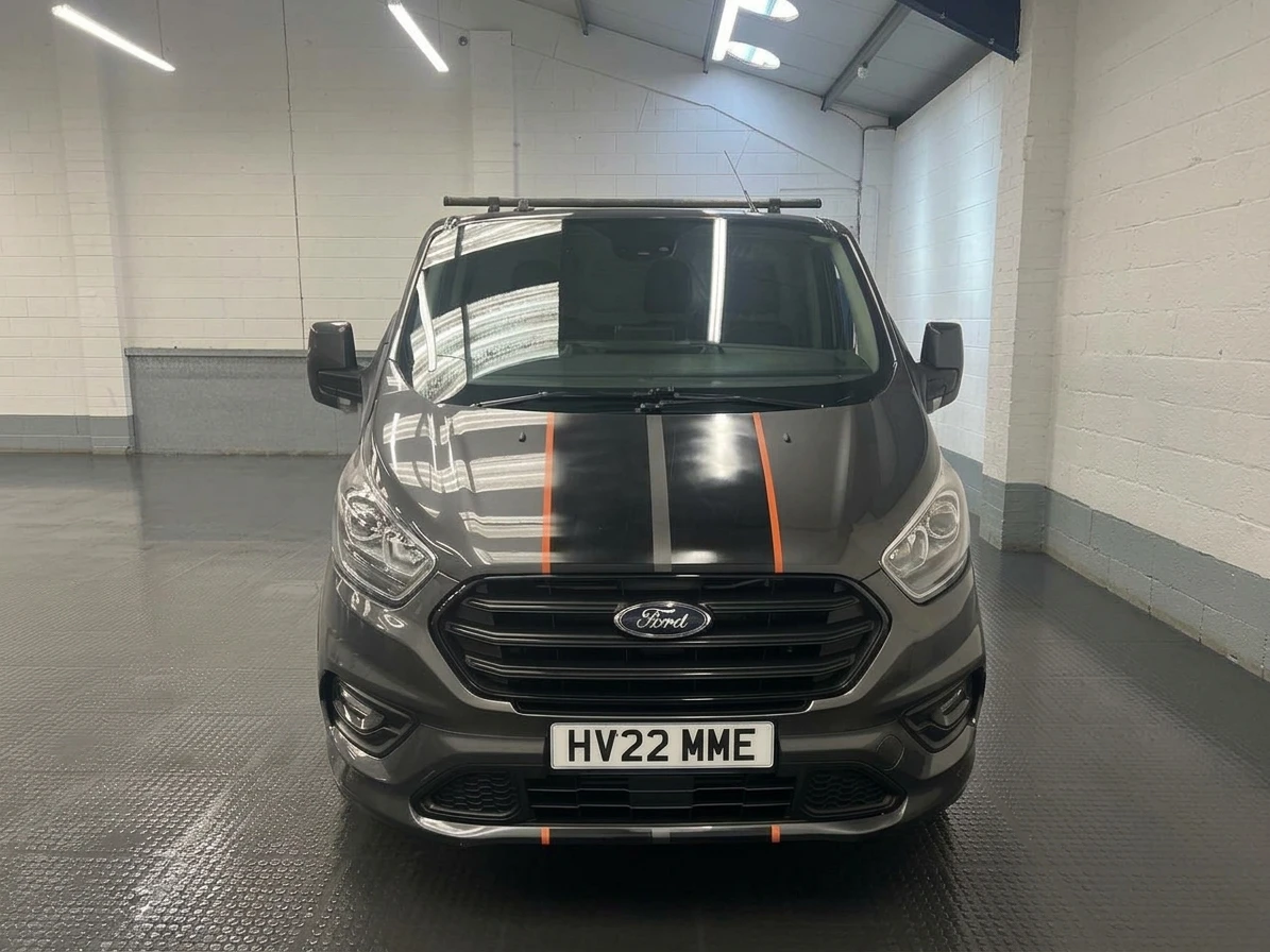 2022 Ford Transit Custom Panel Van — front view