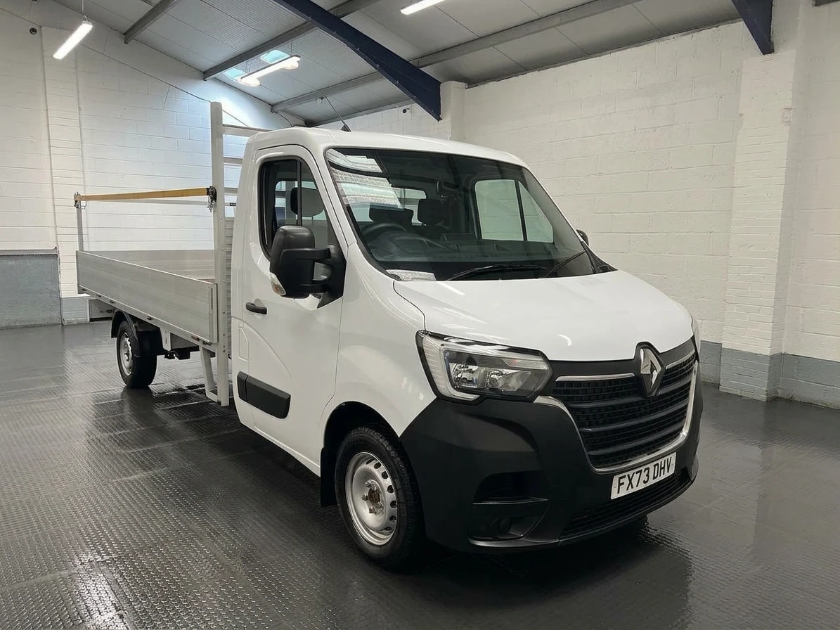 2023 Renault Master Dropside Van — front three-quarter view