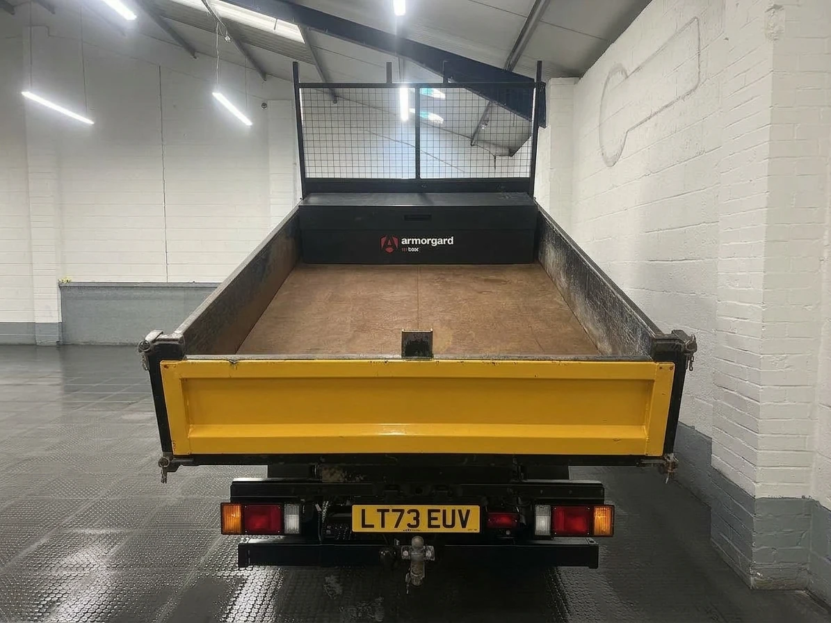2023 Isuzu Grafter Tipper Van — rear view