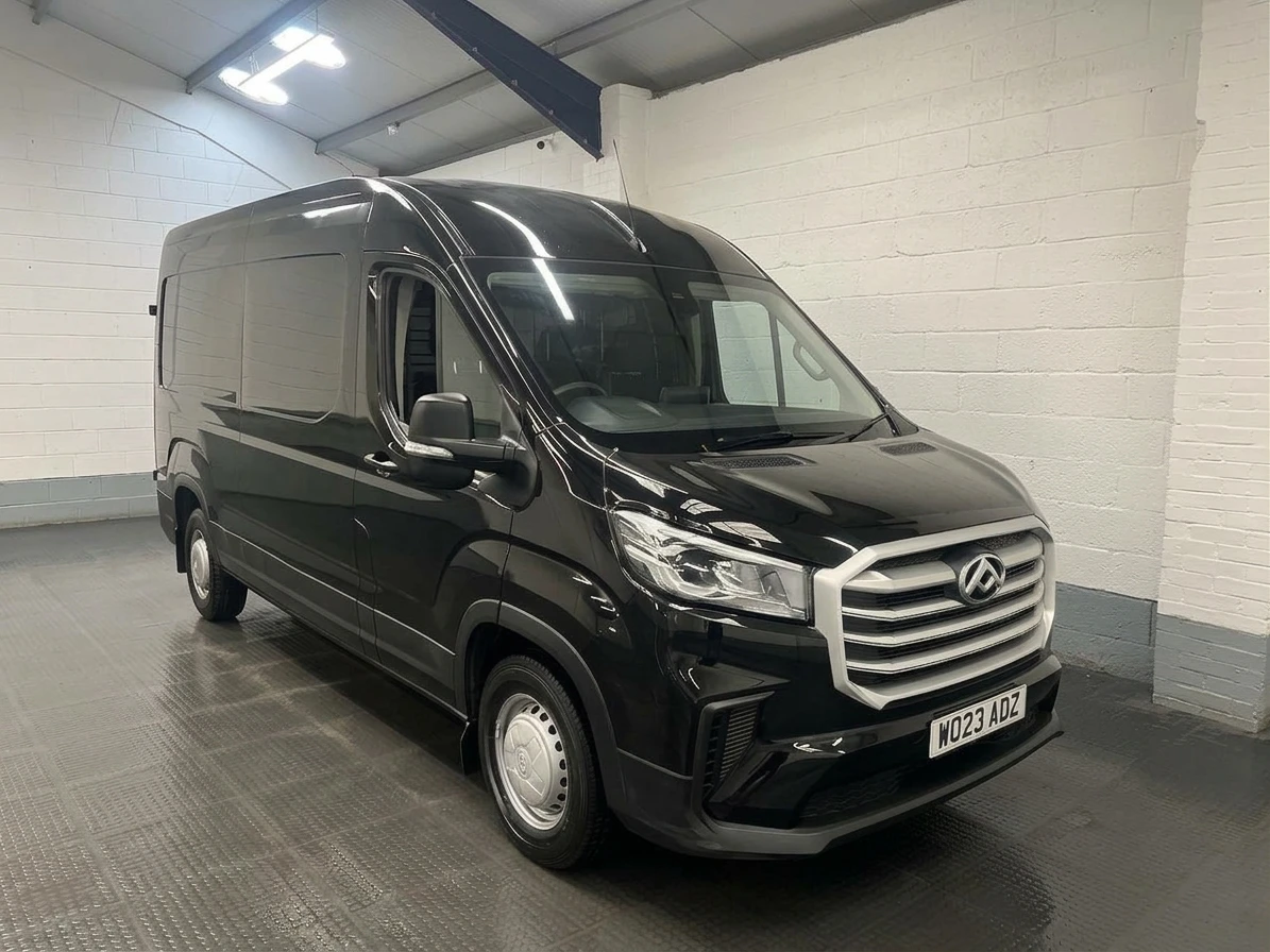 2023 Maxus Deliver 9 High Roof Panel Van — front three-quarter view