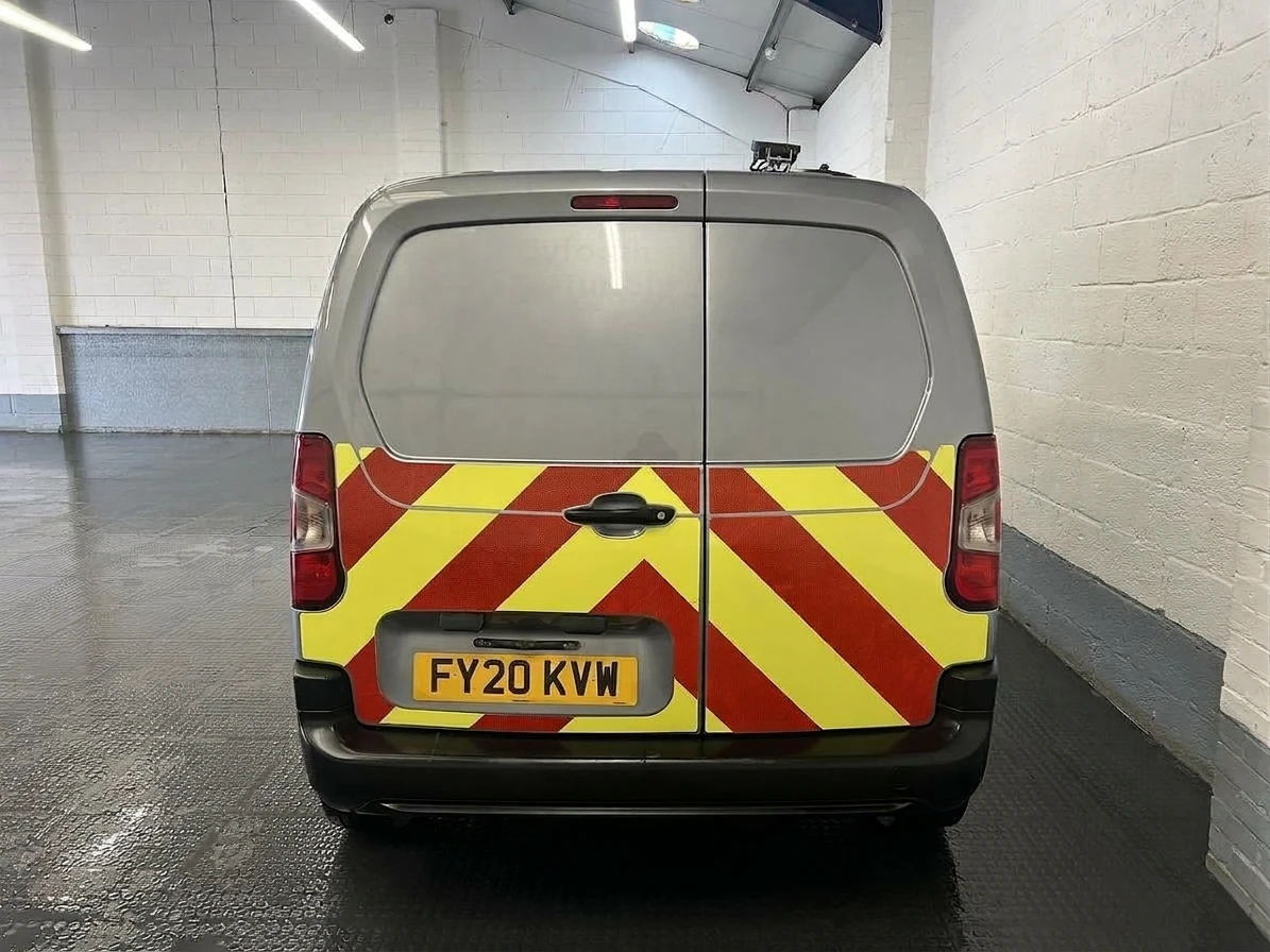 2020 Peugeot Partner Panel Van — rear view
