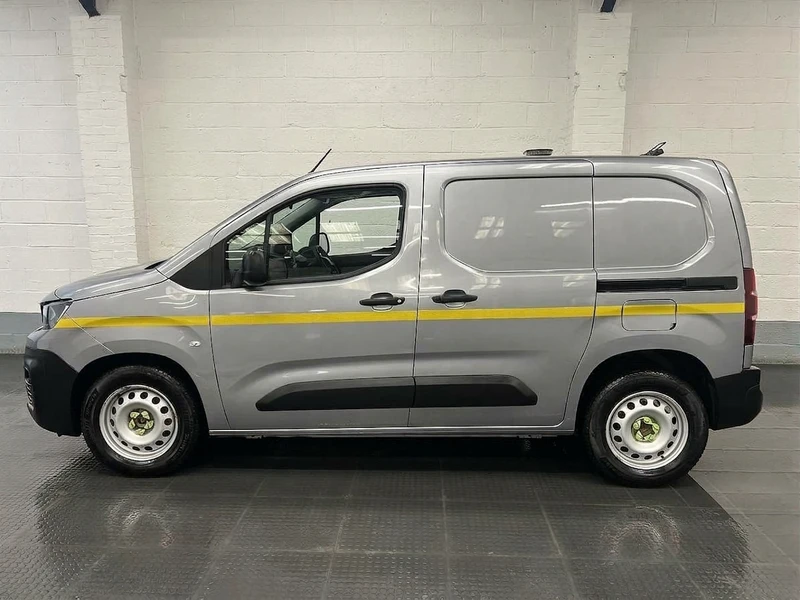 2020 Peugeot Partner Panel Van — side view