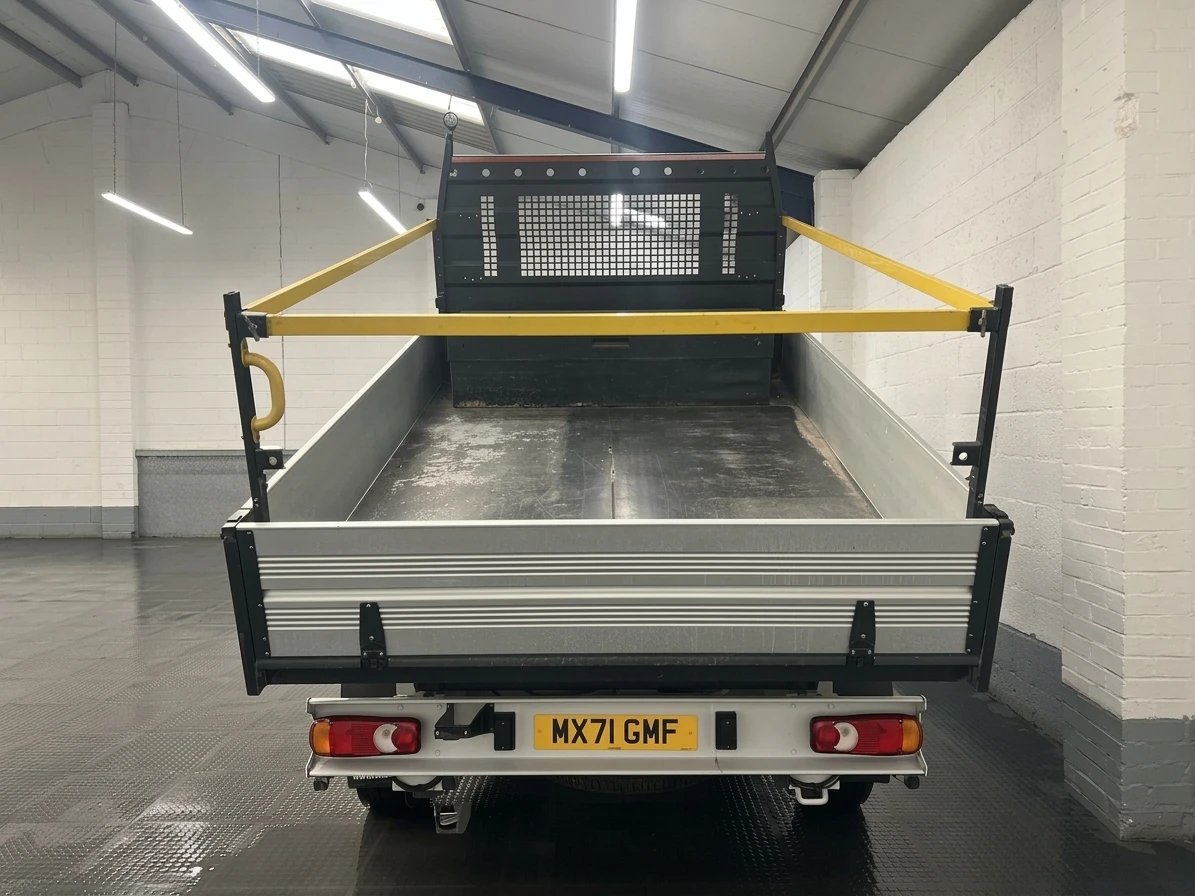 2021 Peugeot Boxer Tipper Van — rear view