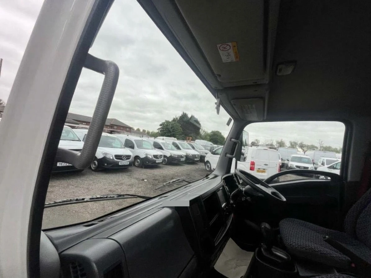 2023 Isuzu Grafter Tipper Van — cab interior