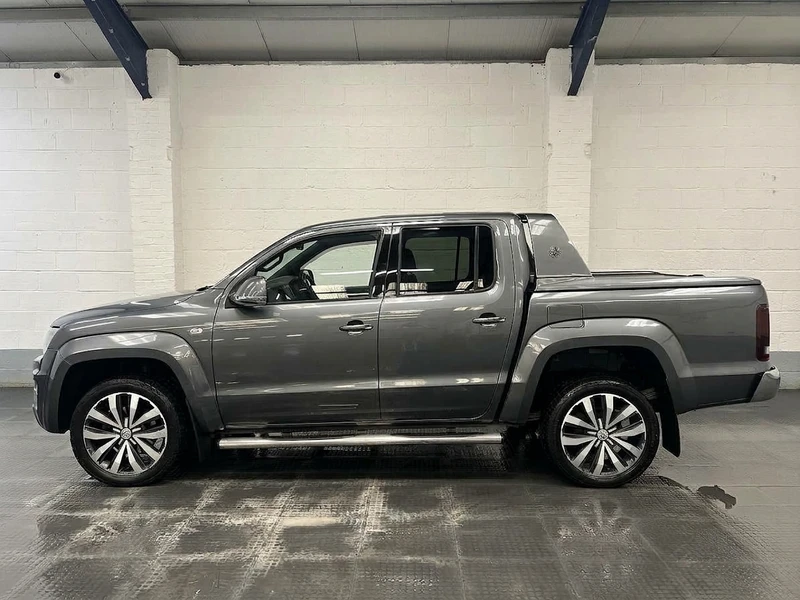 2019 Volkswagen Amarok Double Cab PickUp Van — side view