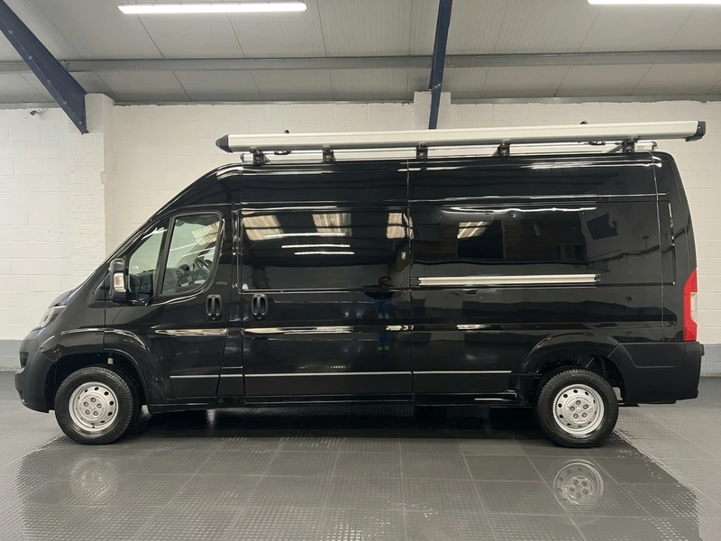 2019 Peugeot Boxer High Roof Panel Van — side view