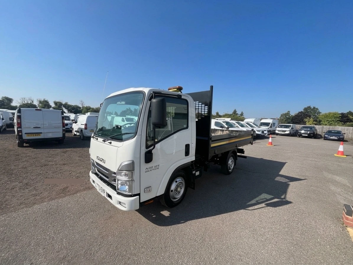 2023 Isuzu Grafter Tipper Van — front three-quarter view