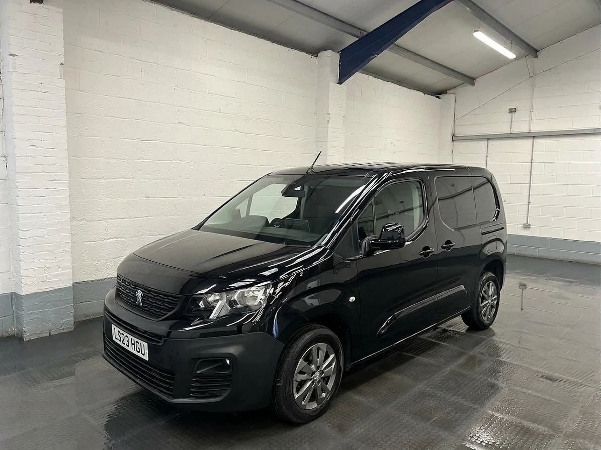 2023 Peugeot Partner Panel Van — front three-quarter view