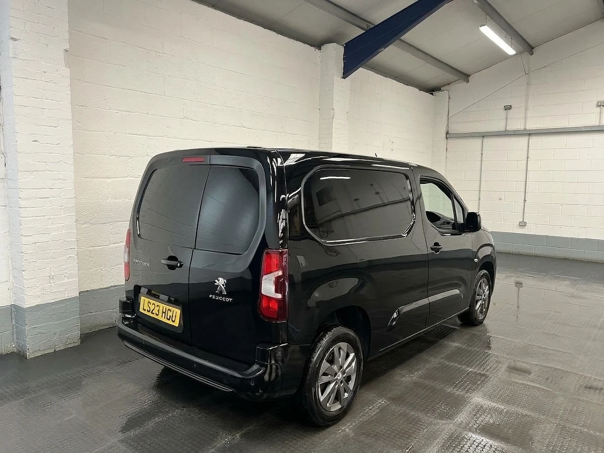 2023 Peugeot Partner Panel Van — rear three-quarter view