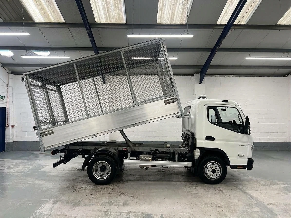 2023 Fuso Canter Tipper Van — side view