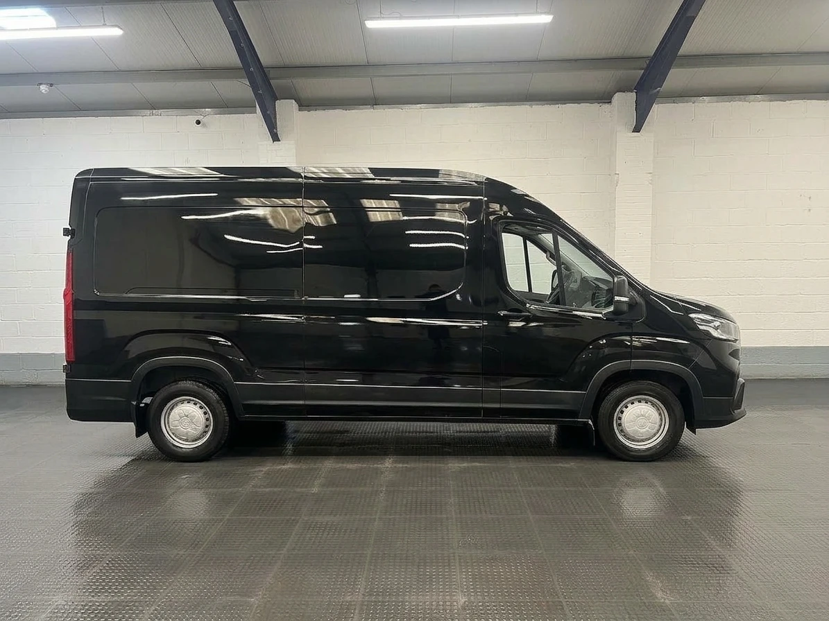 2023 Maxus Deliver 9 High Roof Panel Van — side view