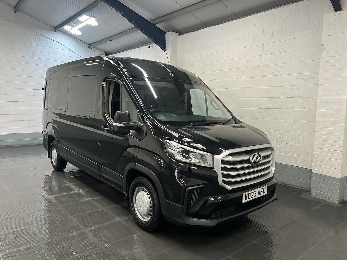 2023 Maxus Deliver 9 High Roof Panel Van — front three-quarter view