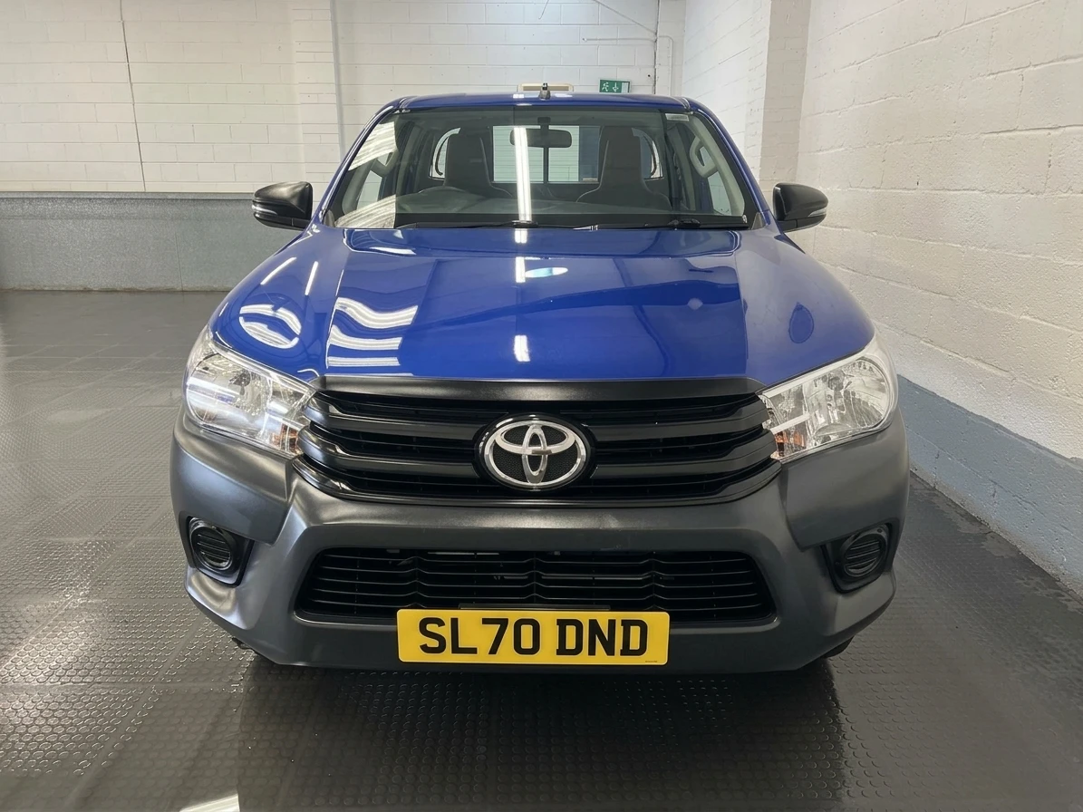 2020 Toyota Hilux Double Cab PickUp Van — front view