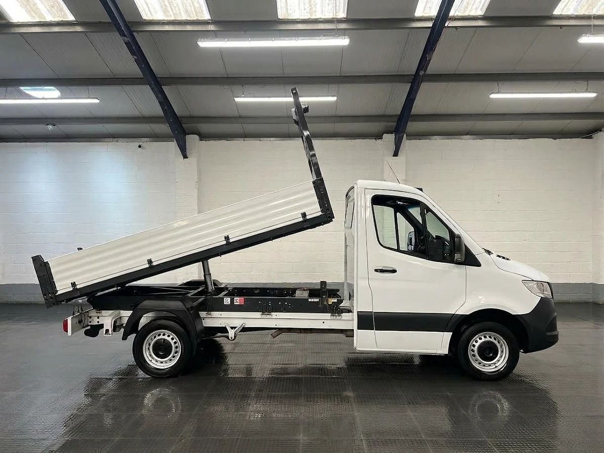 2022 Mercedes-Benz Sprinter Tipper Van — side view