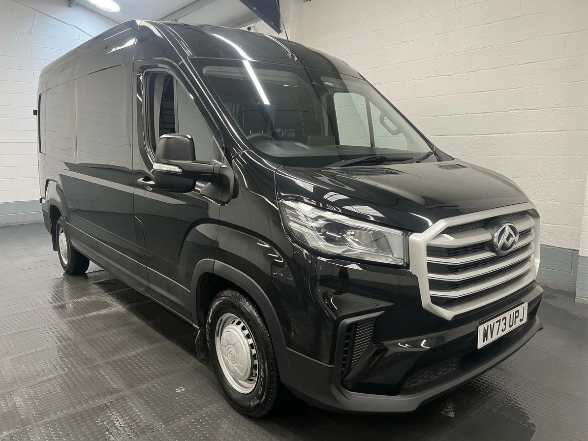 2023 Maxus Deliver 9 High Roof Panel Van — front three-quarter view