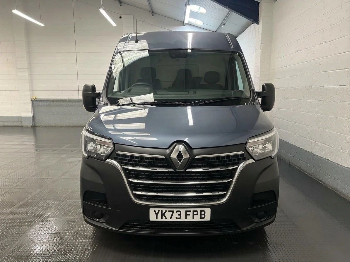 2023 Renault Master Panel Van — front view