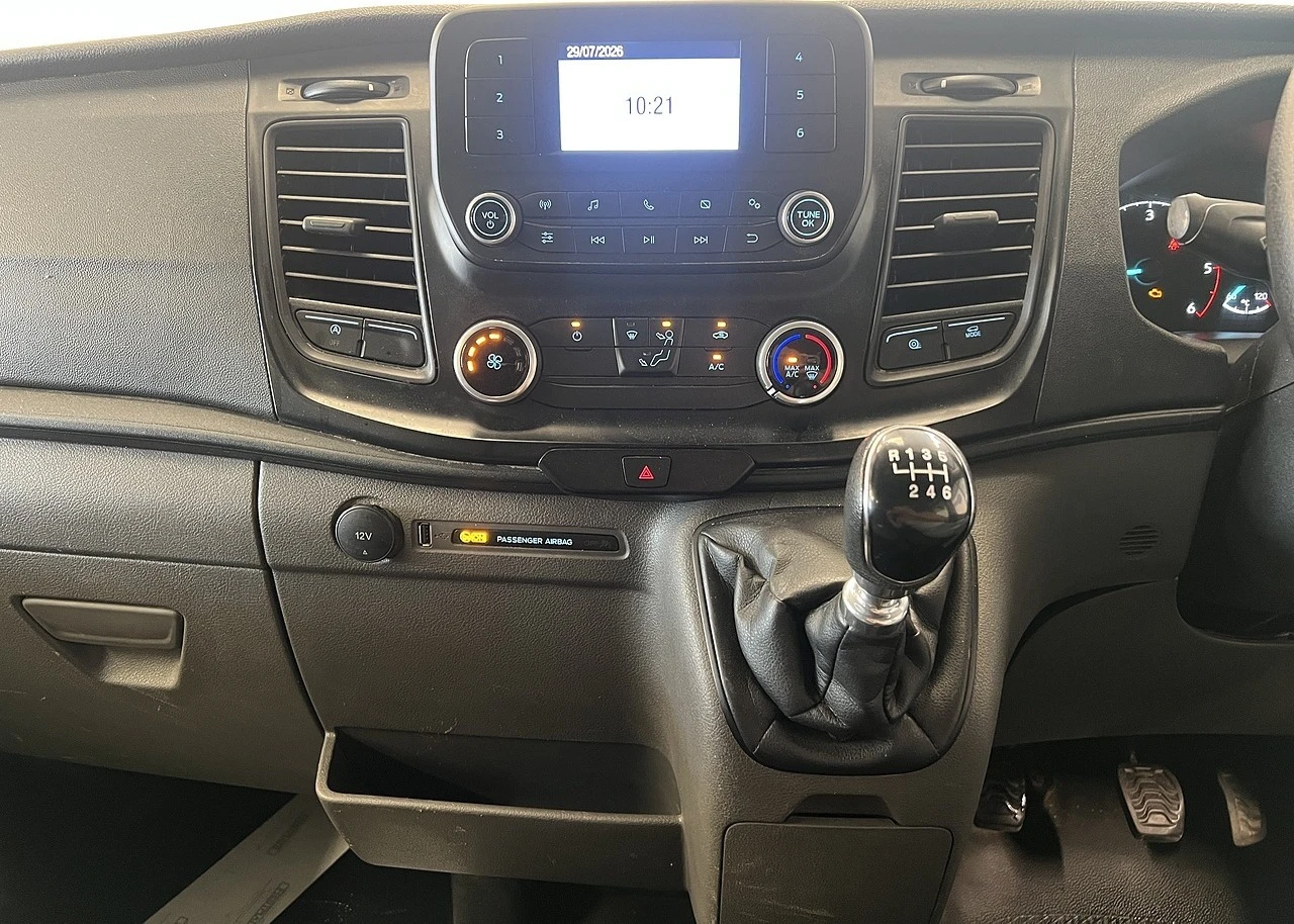 2022 Ford Transit Double Cab Tipper Van — cab interior