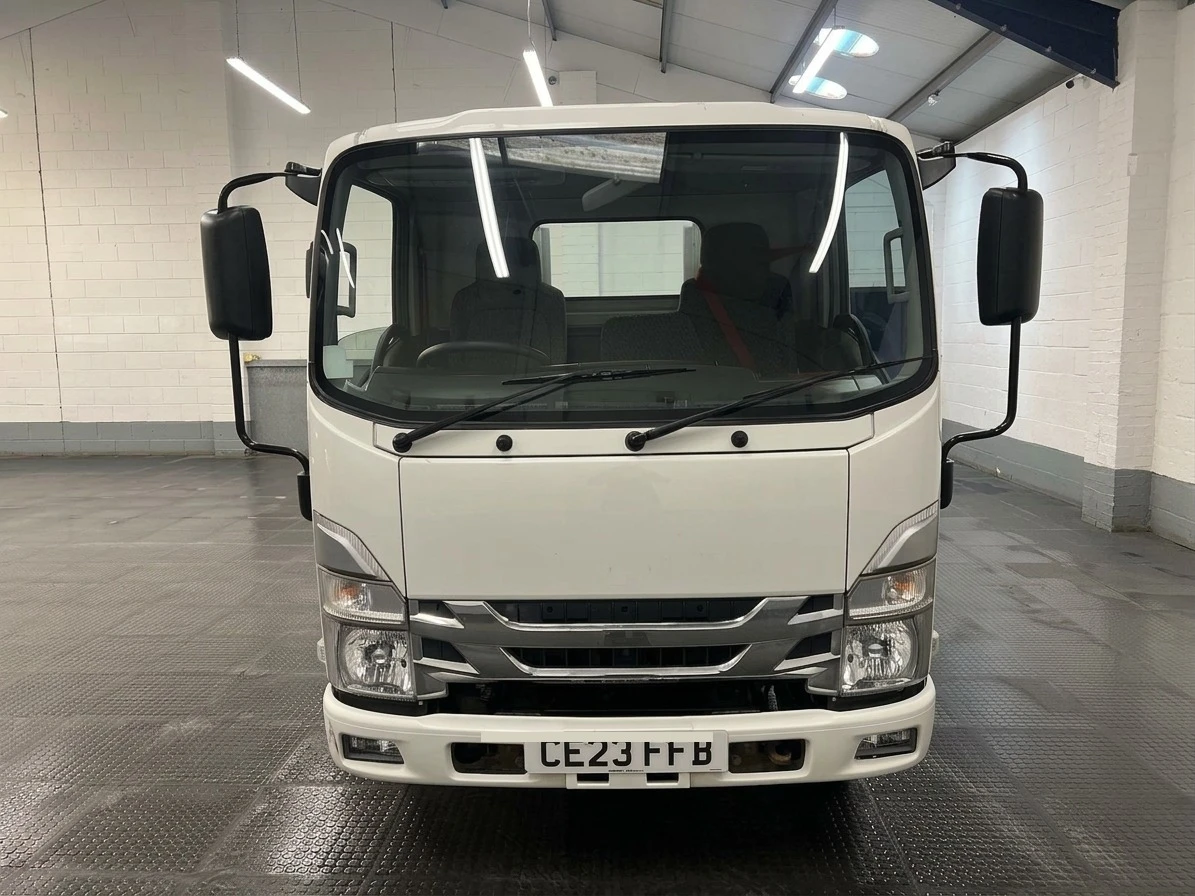 2023 Isuzu Grafter Dropside Van — front view