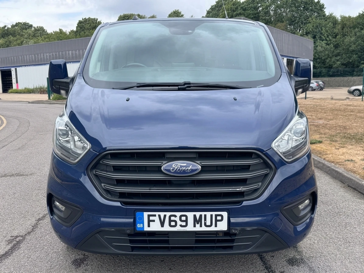 2020 Ford Transit Custom Panel Van — front view