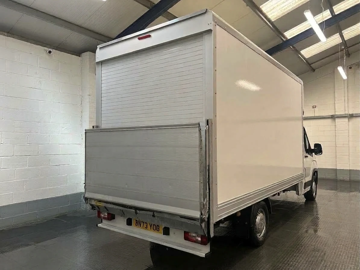 2024 Maxus Deliver 9 Luton Box Van — rear three-quarter view