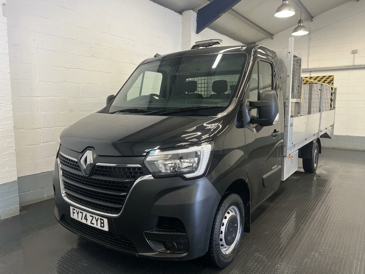 2024 Renault Master Transporter Van — front three-quarter view