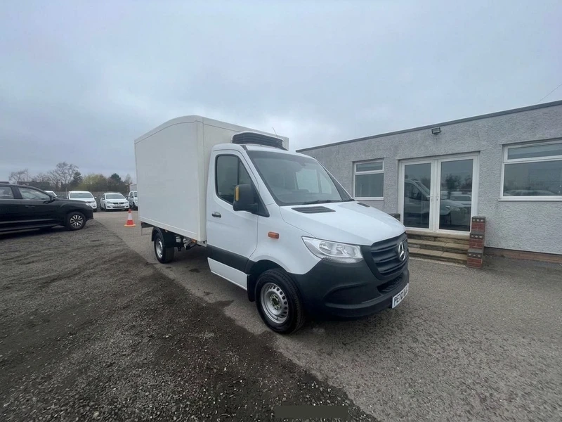 2020 Mercedes-Benz Sprinter Refrigerated/Fridge Van — side view