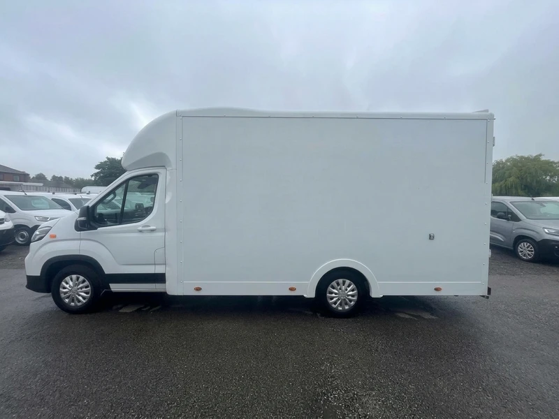 2024 Maxus eDeliver 9 Luton Low Loader Van — side view